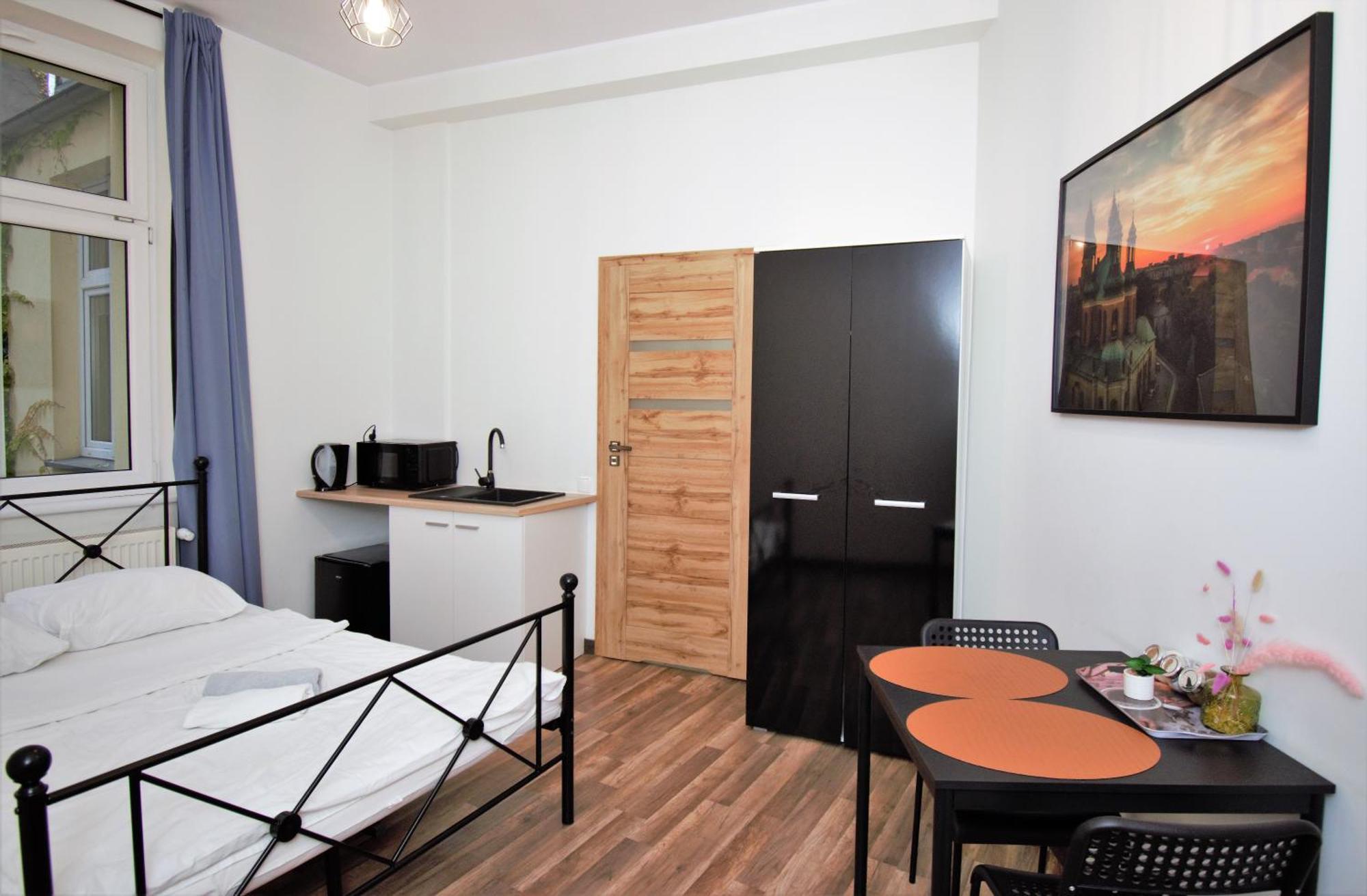 Roomspoznan Pl - Apartamenty I Pokoje Polwiejska 20 - 24H Self Check-In מראה חיצוני תמונה